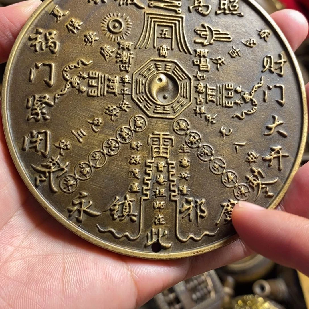 精美铜器做工精良