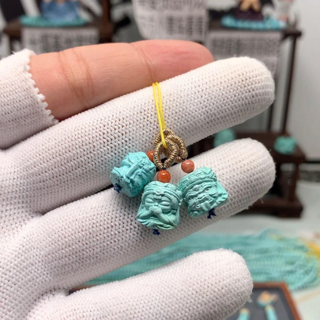 宁****绿松石未镶嵌挂件