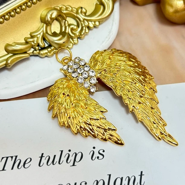 足金999黄金5D无氰时尚硬金气质欧美款百搭小众天使之翼挂件9.12