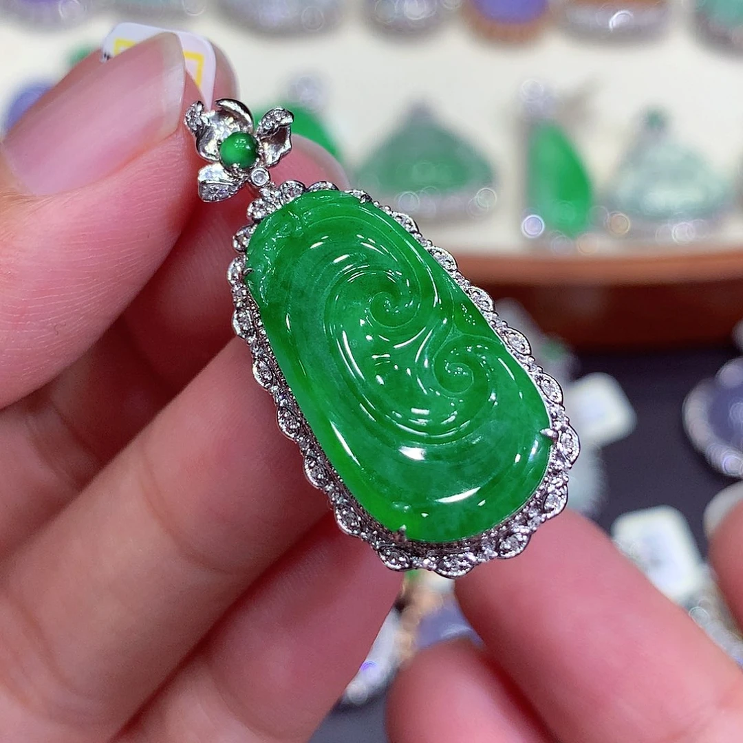 翡翠18K金镶嵌吊坠(不含链)