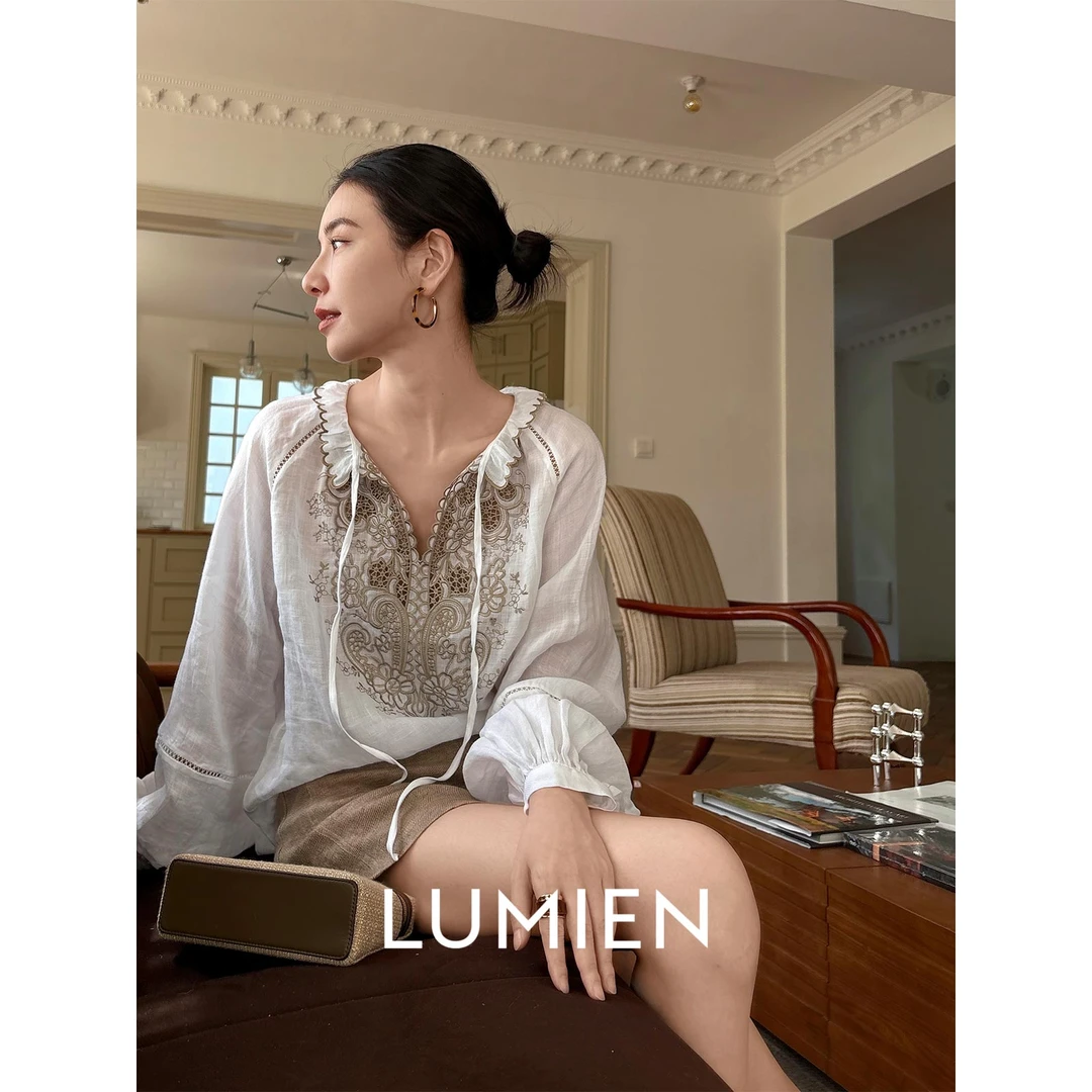 【LUMIEN】法式小圆领波浪边对称绣花设计感灯笼袖衬衫LX5DCC201