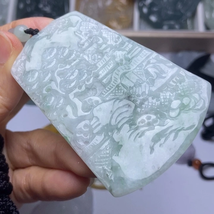 翡翠未镶嵌颈饰翡翠