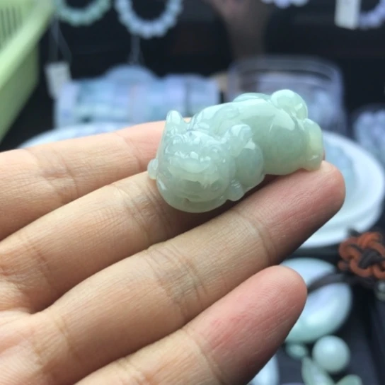 颈饰未镶嵌翡翠皮休