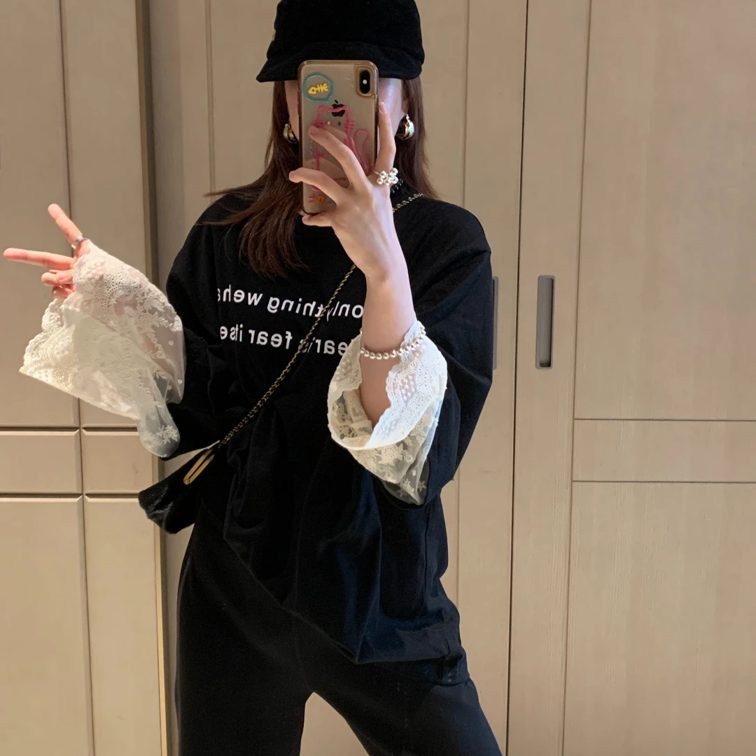 圆领字母印花显瘦蕾丝拼接T恤时尚小众长袖百搭假两件上衣