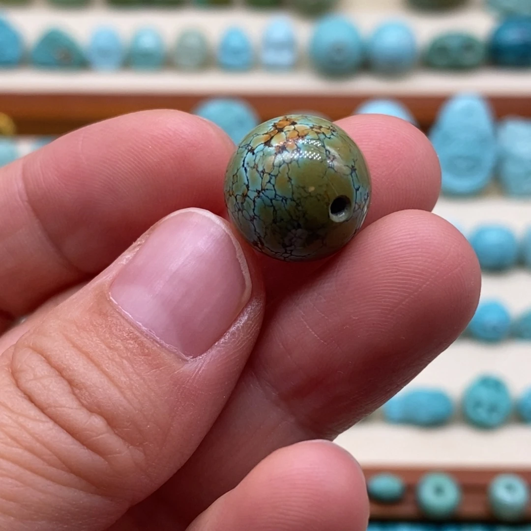 绿松石未镶嵌挂件