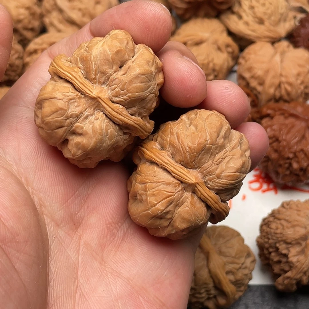 文玩核桃吊坠段****啊蛤蟆