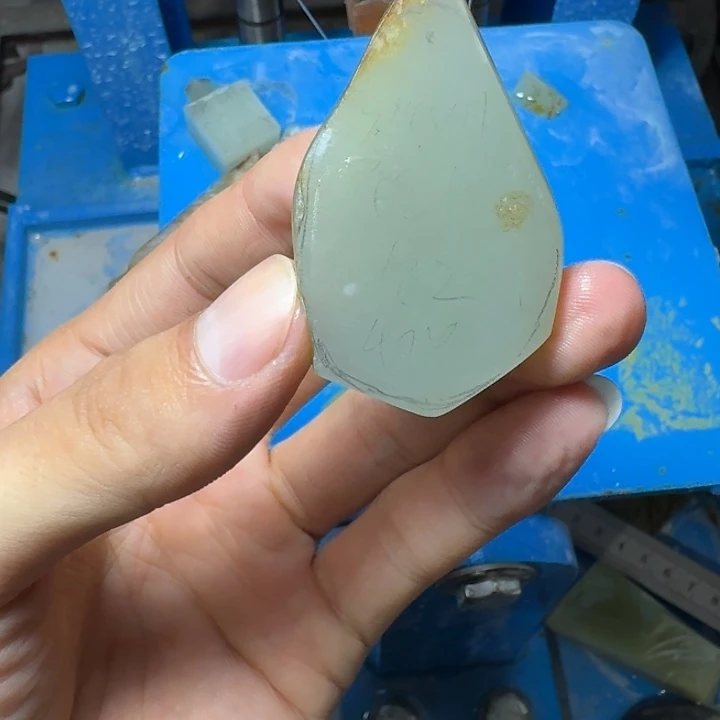 未镶嵌牌子定制和田玉