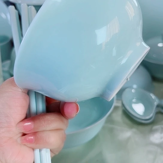 青瓷十碗十筷子五英寸碗