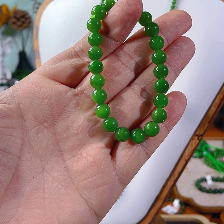 安***饭和田玉（碧玉）未镶嵌颈饰8