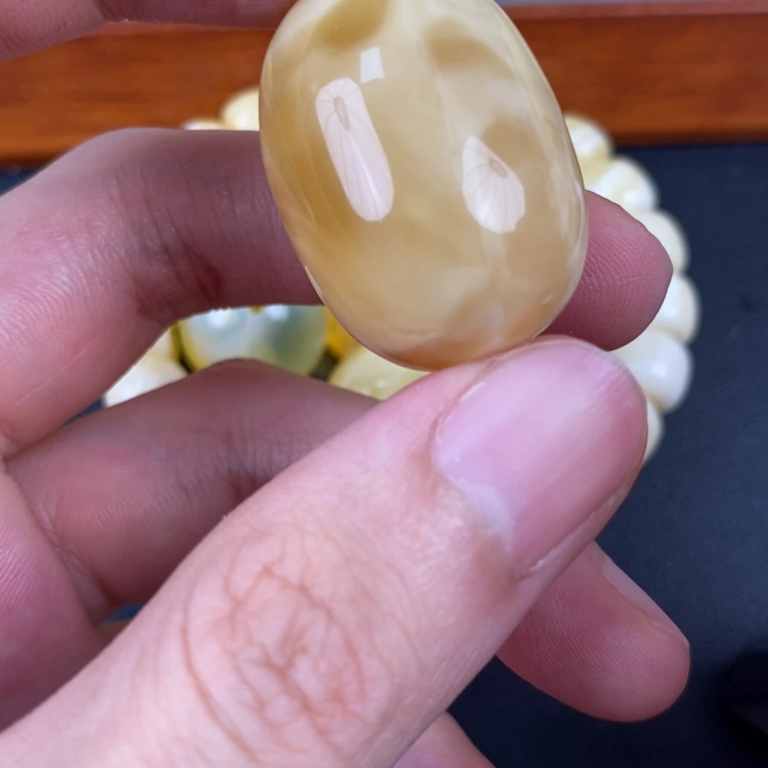 琥珀未镶嵌珠宝奇石天然原矿