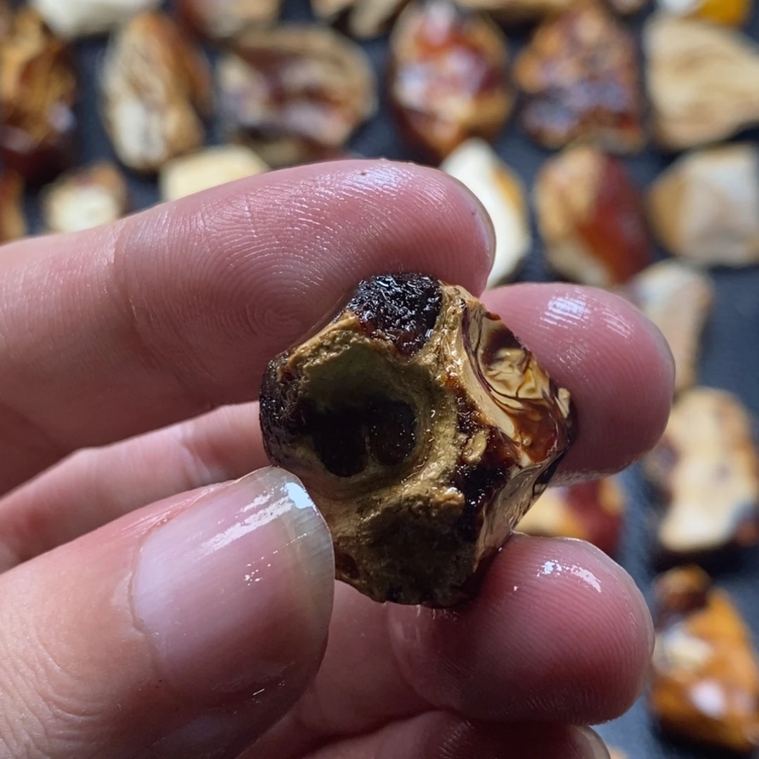 H***q定制琥珀未镶嵌琥珀蜜蜡原石定制