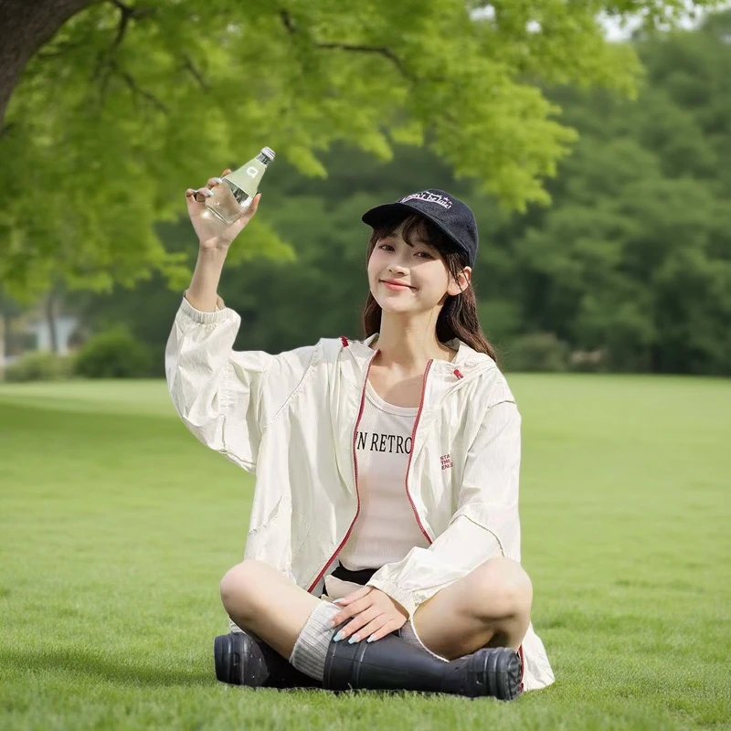 直下摆连帽女夏季防晒衣拼接短外套短款轻薄女士透气风衣百搭