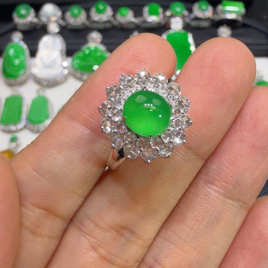 翡翠18K金镶嵌戒指收到货48小时鉴赏期