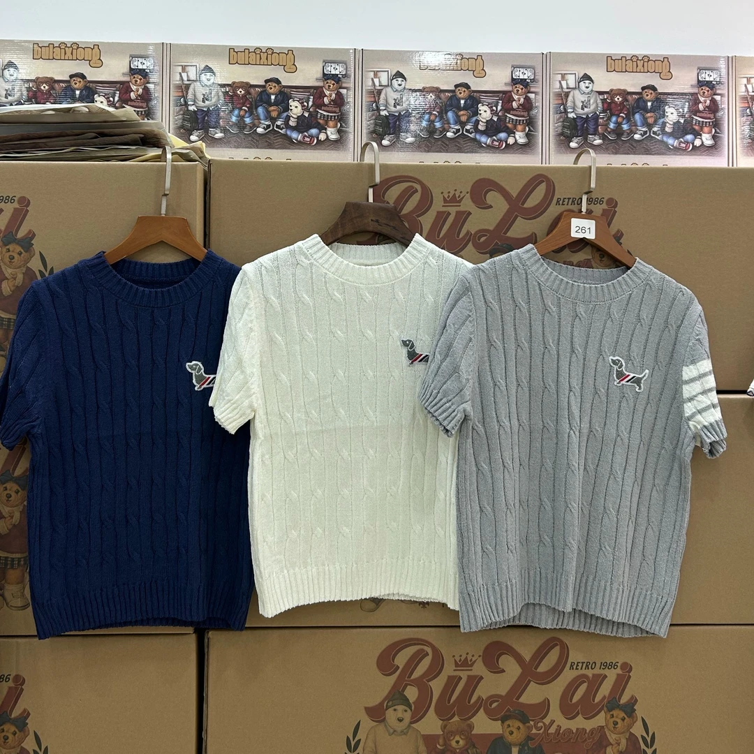 【腊肠小狗】夏季新款刺绣小狗麻花针织圆领学院风姣花T桖