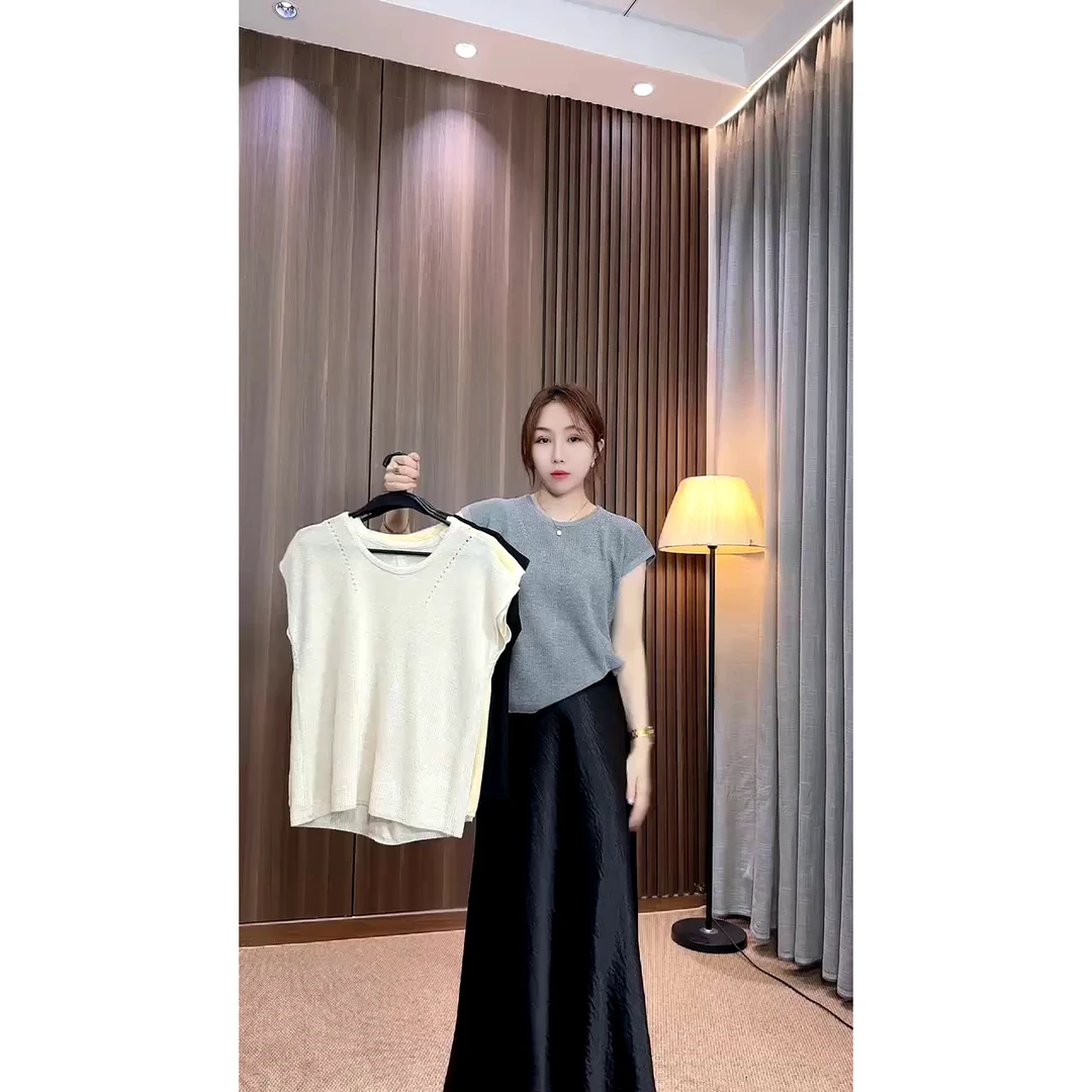 夏季新款温柔风镂空后背排扣开叉短袖针织衫宽松显瘦上衣