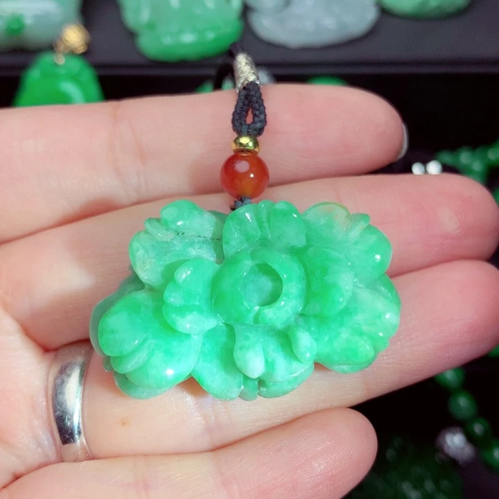 翡翠未镶嵌毛衣链