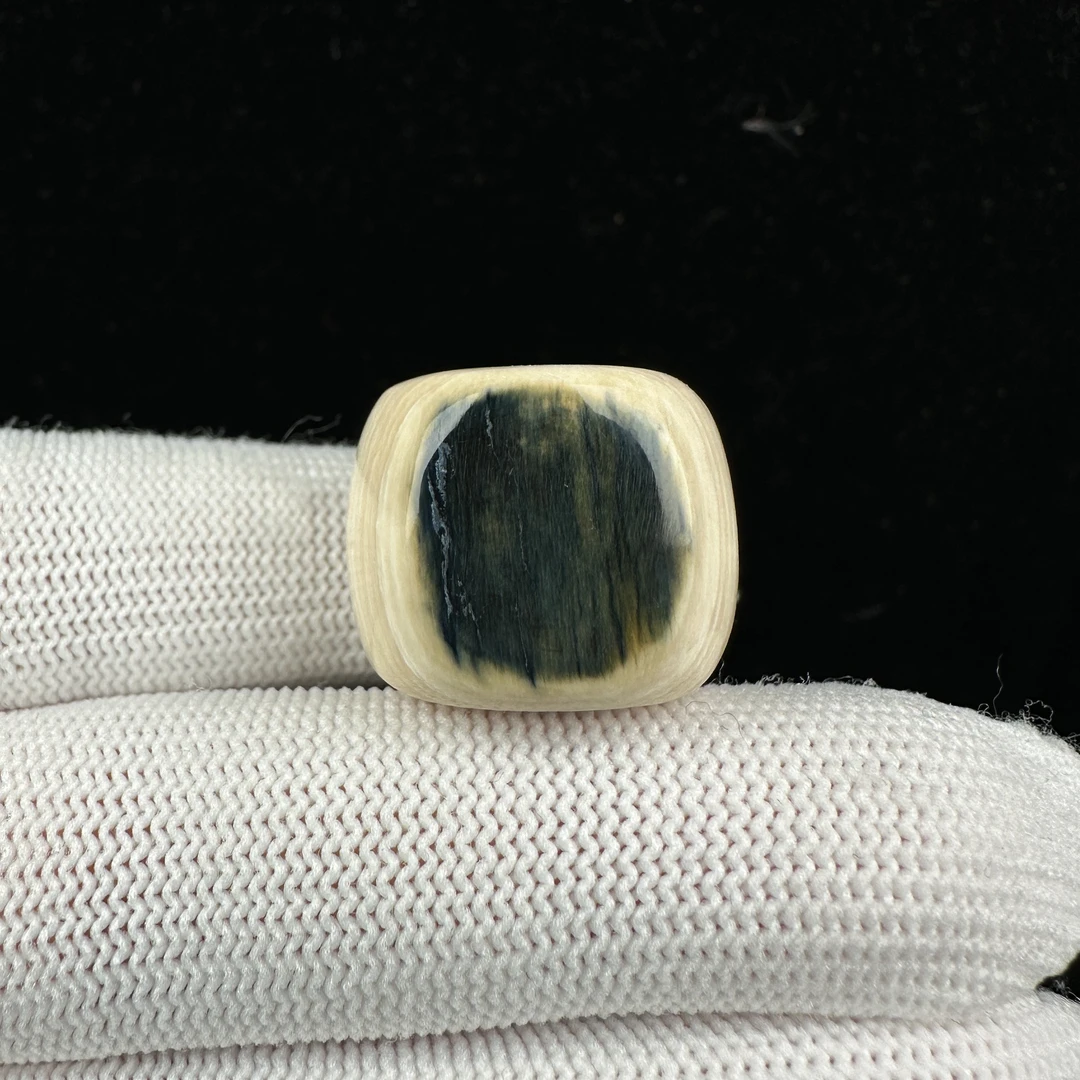 D1815天然猛犸牙 蓝眼睛墩子 21.3*17.4mm支持鉴定 假一罚四