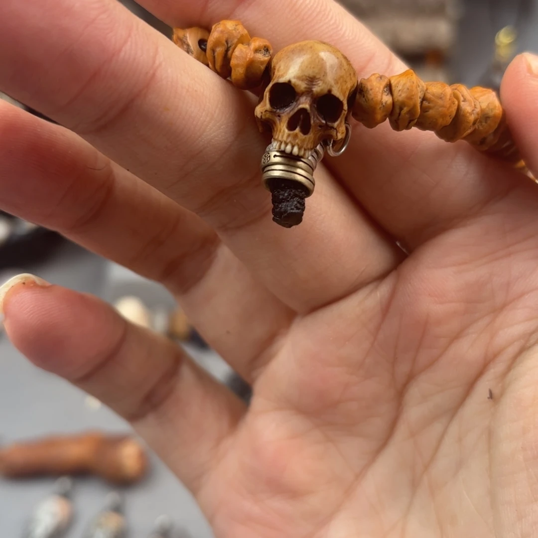 一***天鹿骨吊坠骷髅三通14mm