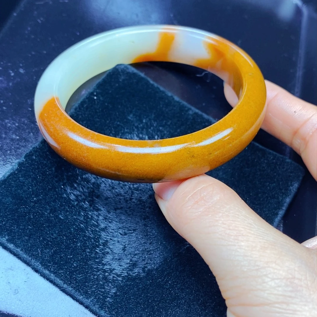 未镶嵌石英质玉（黄龙玉）吊坠(不含链)