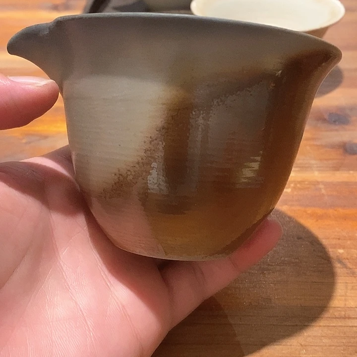 大***序小小壶气氛丰富，实用器