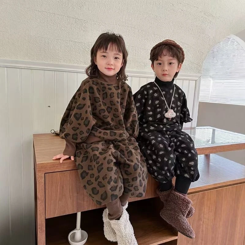 男女童卫衣套装秋冬季新款儿童豹纹上衣宽松灯笼裤休闲运动两件套