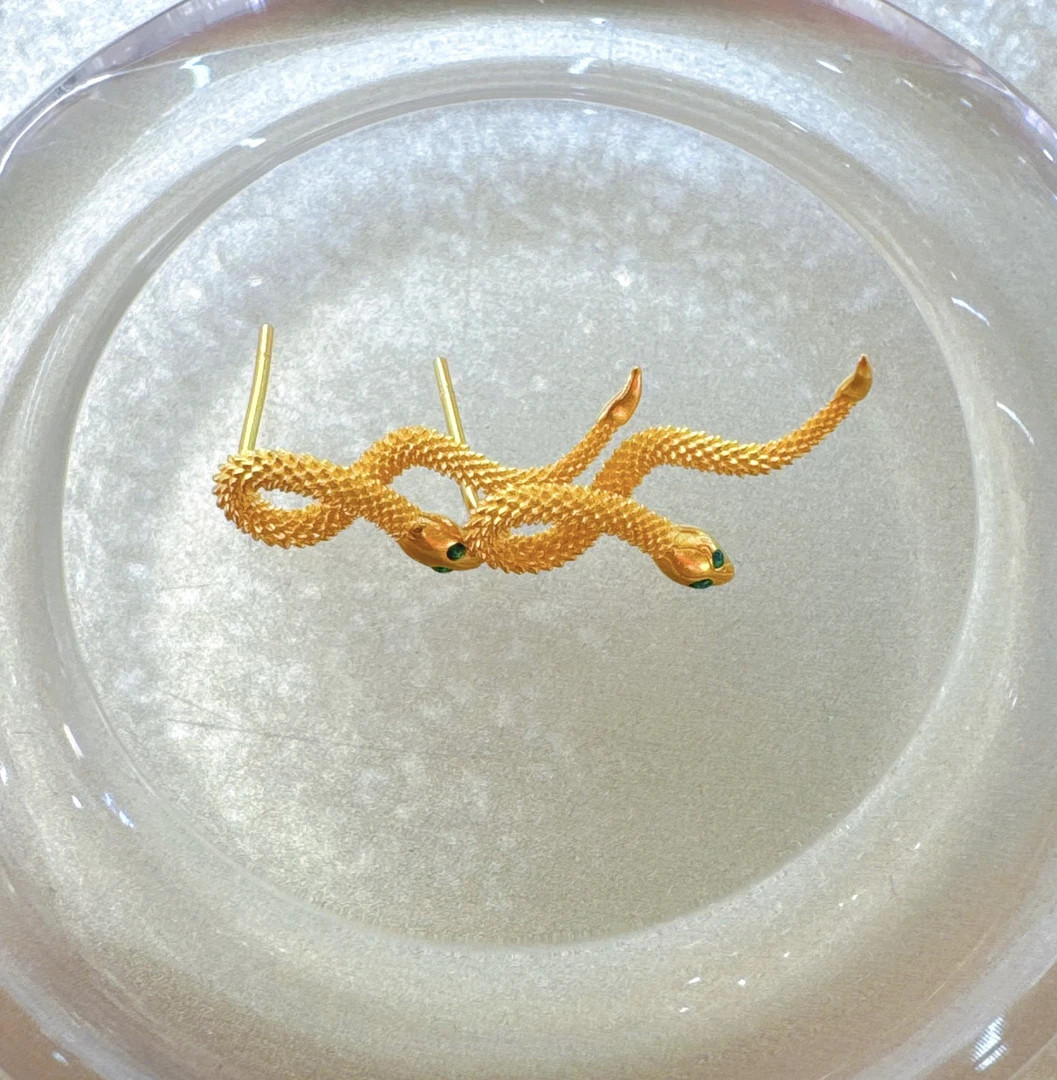 1N足金灵蛇直针耳饰3.73g