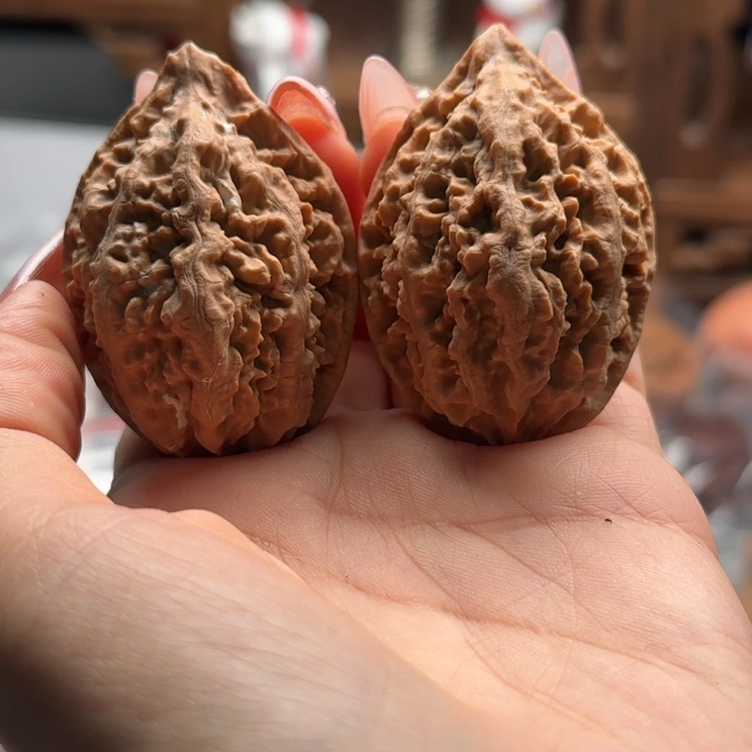 文玩核桃把件楸百核160花皮