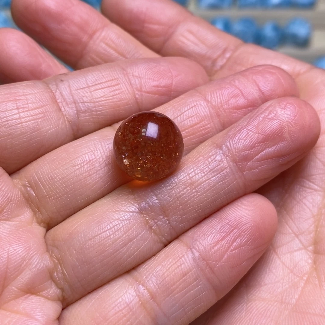 闫****针钠钙石（海纹石）未镶嵌颈饰