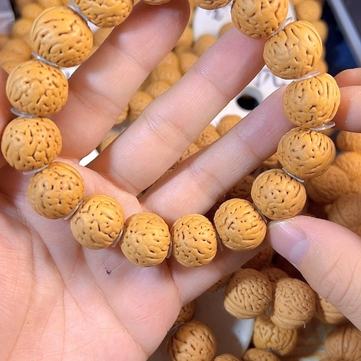 ****虓桃核手串金丹桃核手串