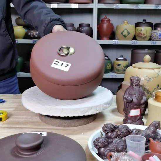 紫砂茶叶罐处理四饼茶叶罐