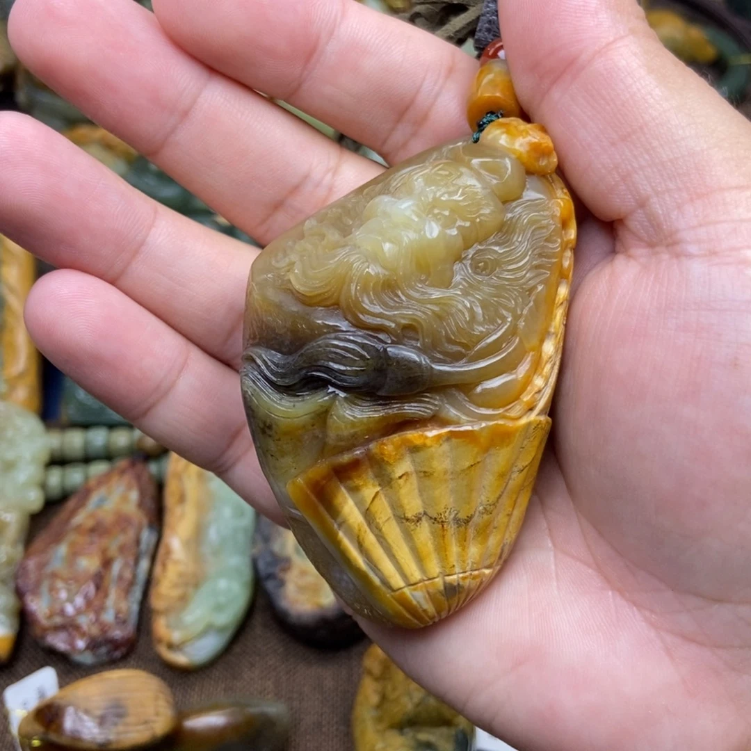大***头未镶嵌岫岩河磨玉（透闪石质玉）珠宝奇石