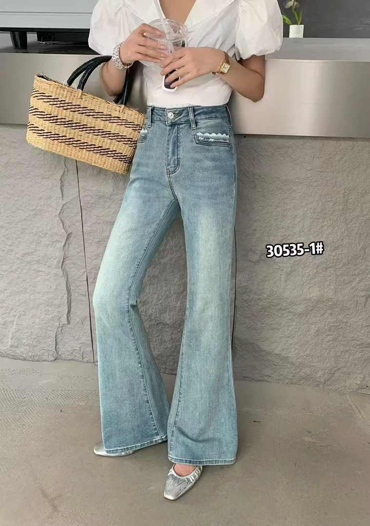 十三行中间值品牌带钻微喇裤牛仔裤女宽松显瘦30535-1（带钻）