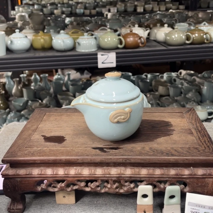 摆件天青吉祥单壶