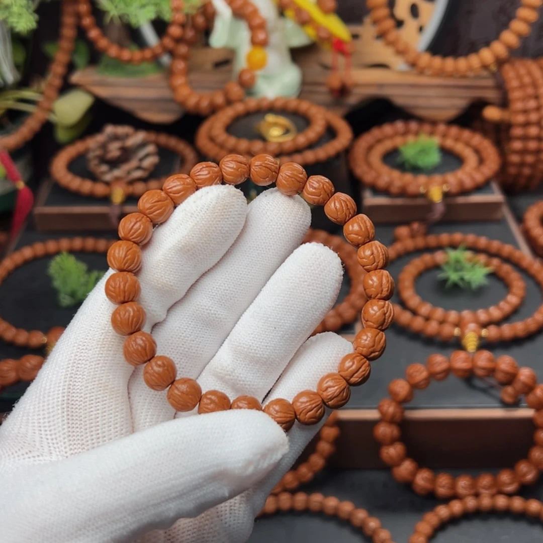 吊坠桃核@***搏0.9玉龙脊手串