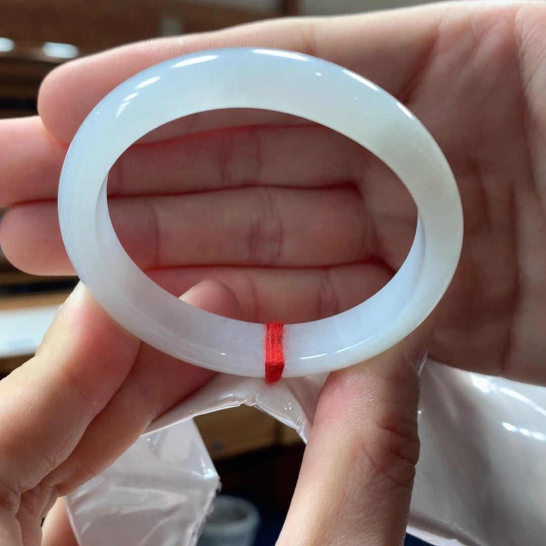 翡翠手镯未镶嵌买断