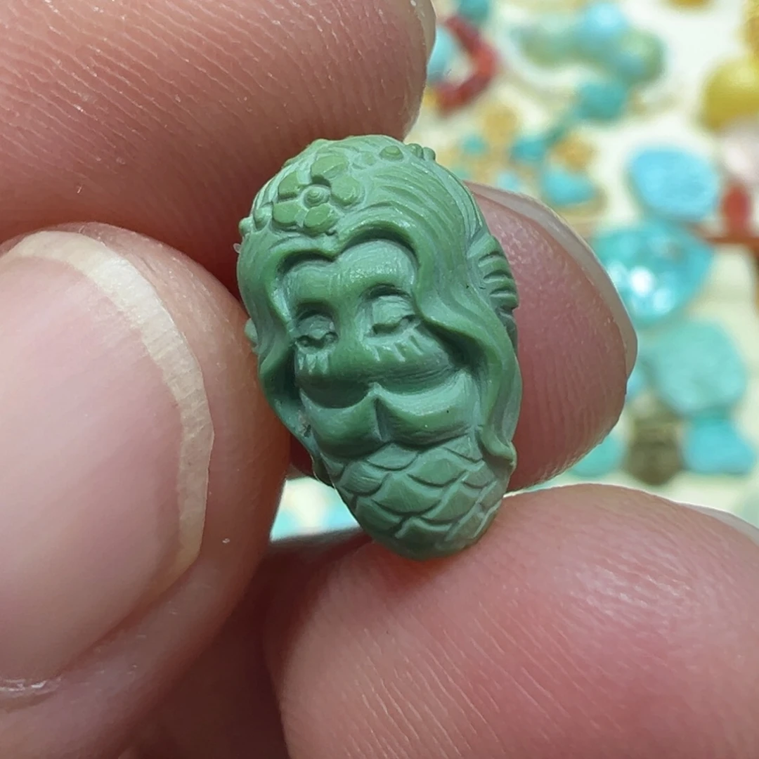 未镶嵌绿松石颈饰