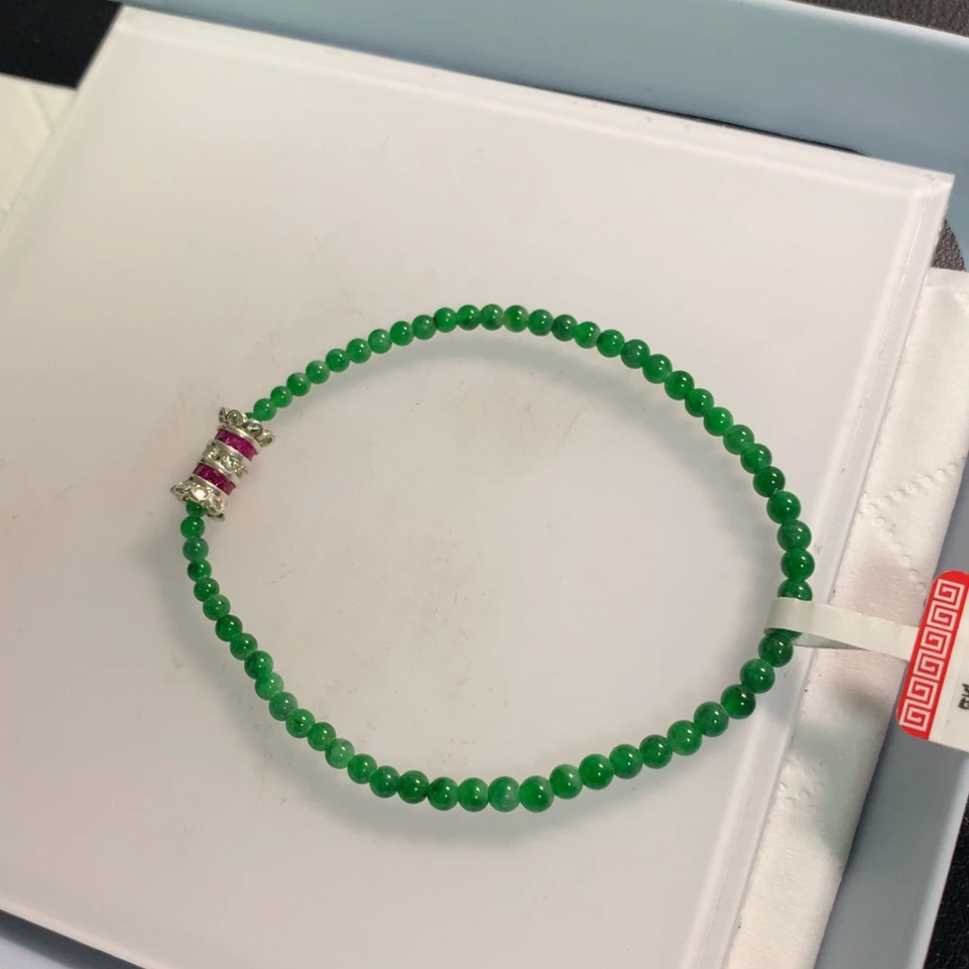 翡翠未镶嵌颈饰手串