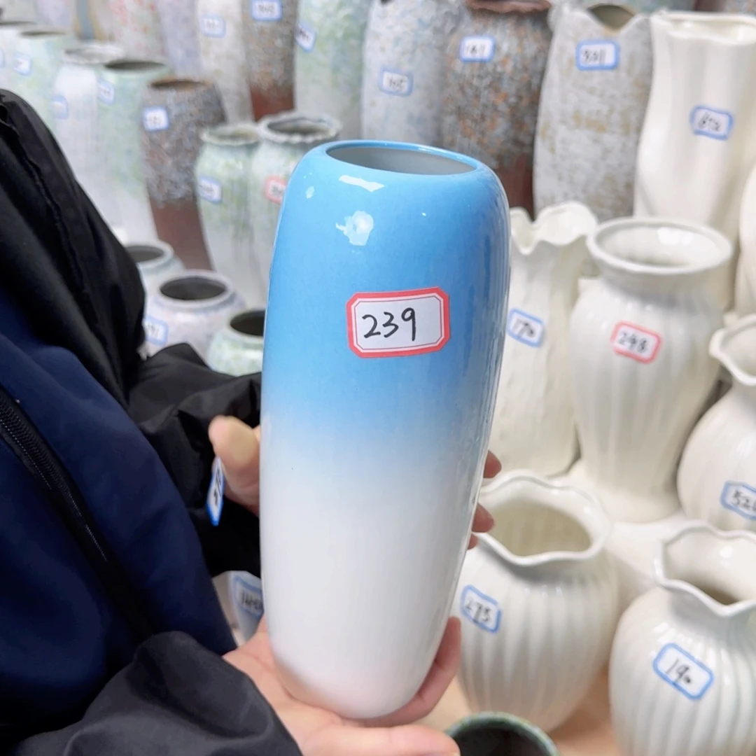 239号陶瓷高24厘米一个