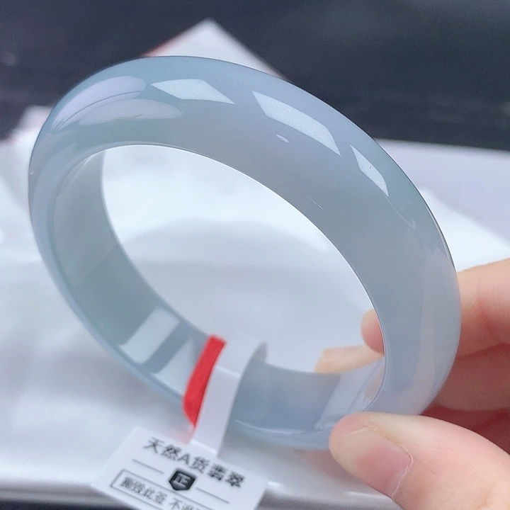 翡翠未镶嵌手镯56轮胎