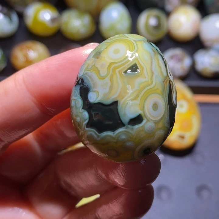 未镶嵌玛瑙/玉髓珠宝半成品64