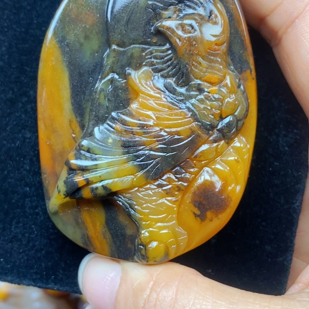 未镶嵌石英质玉（黄龙玉）吊坠(不含链)