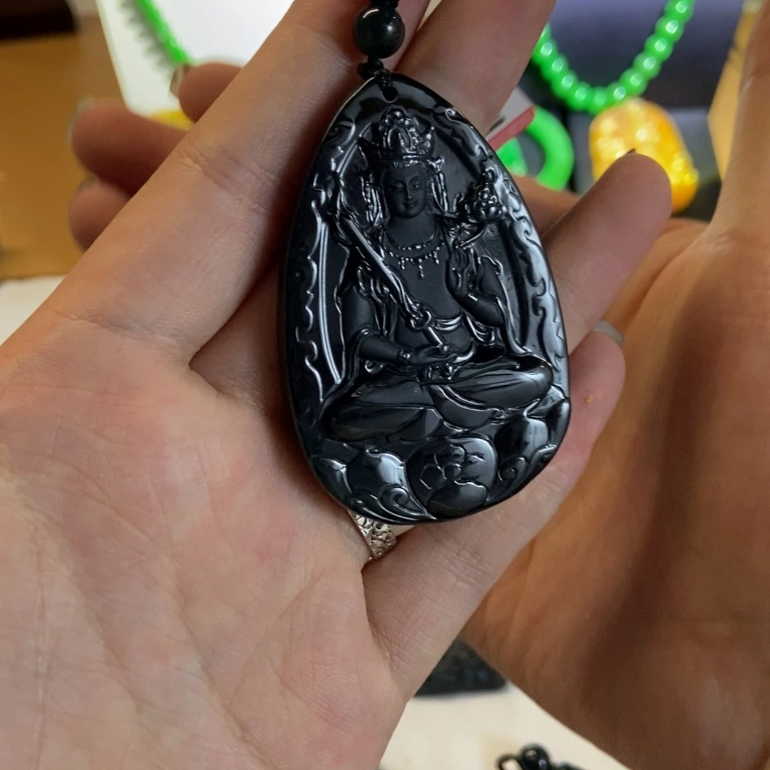 脆***菜翡翠未镶嵌颈饰翡翠