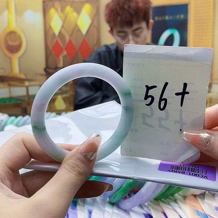 翡翠未镶嵌手镯000……