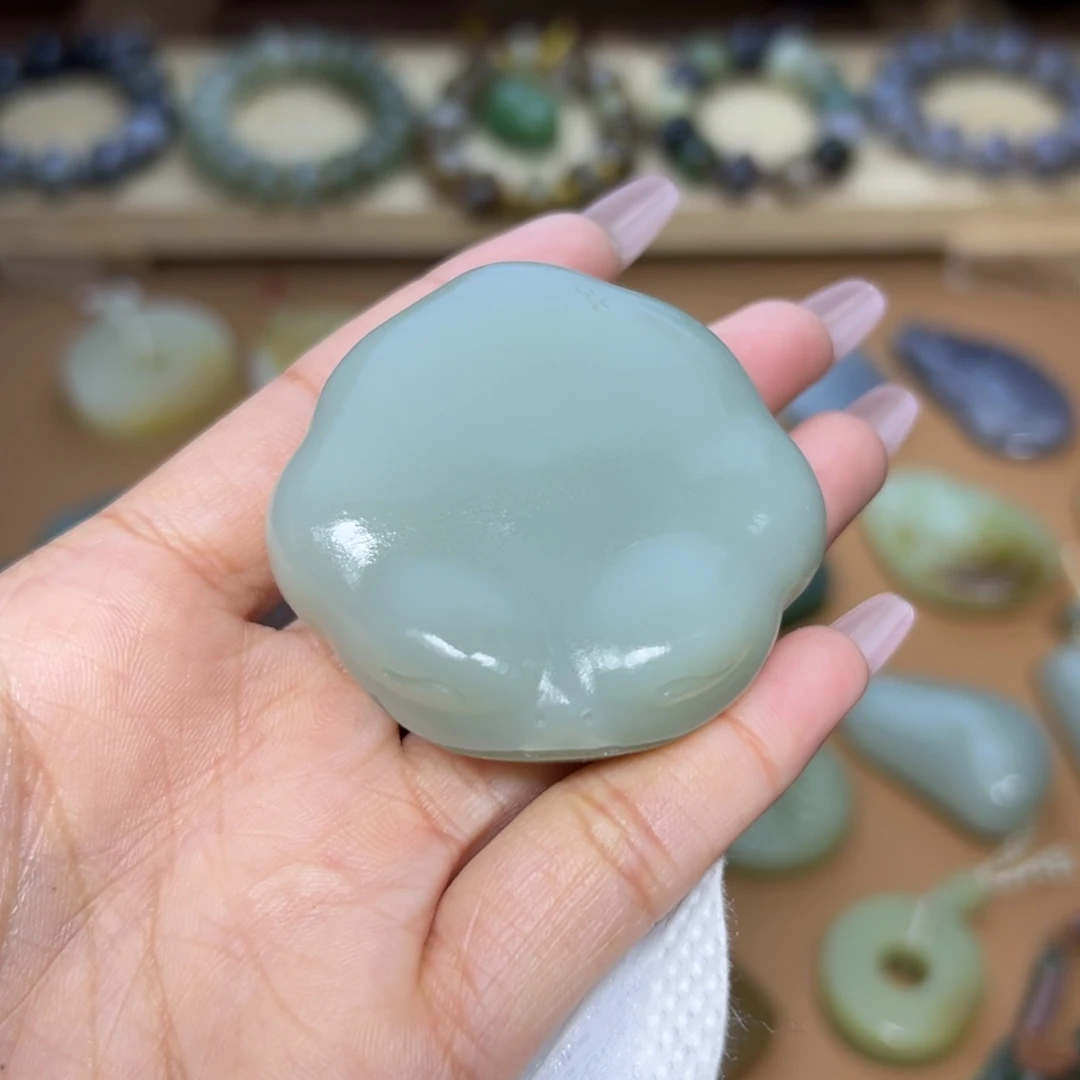 颈饰未镶嵌和田玉安**茶