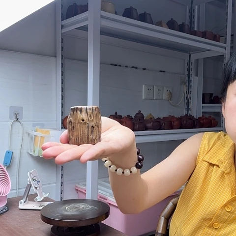 紫砂茶案镂空树桩盖置