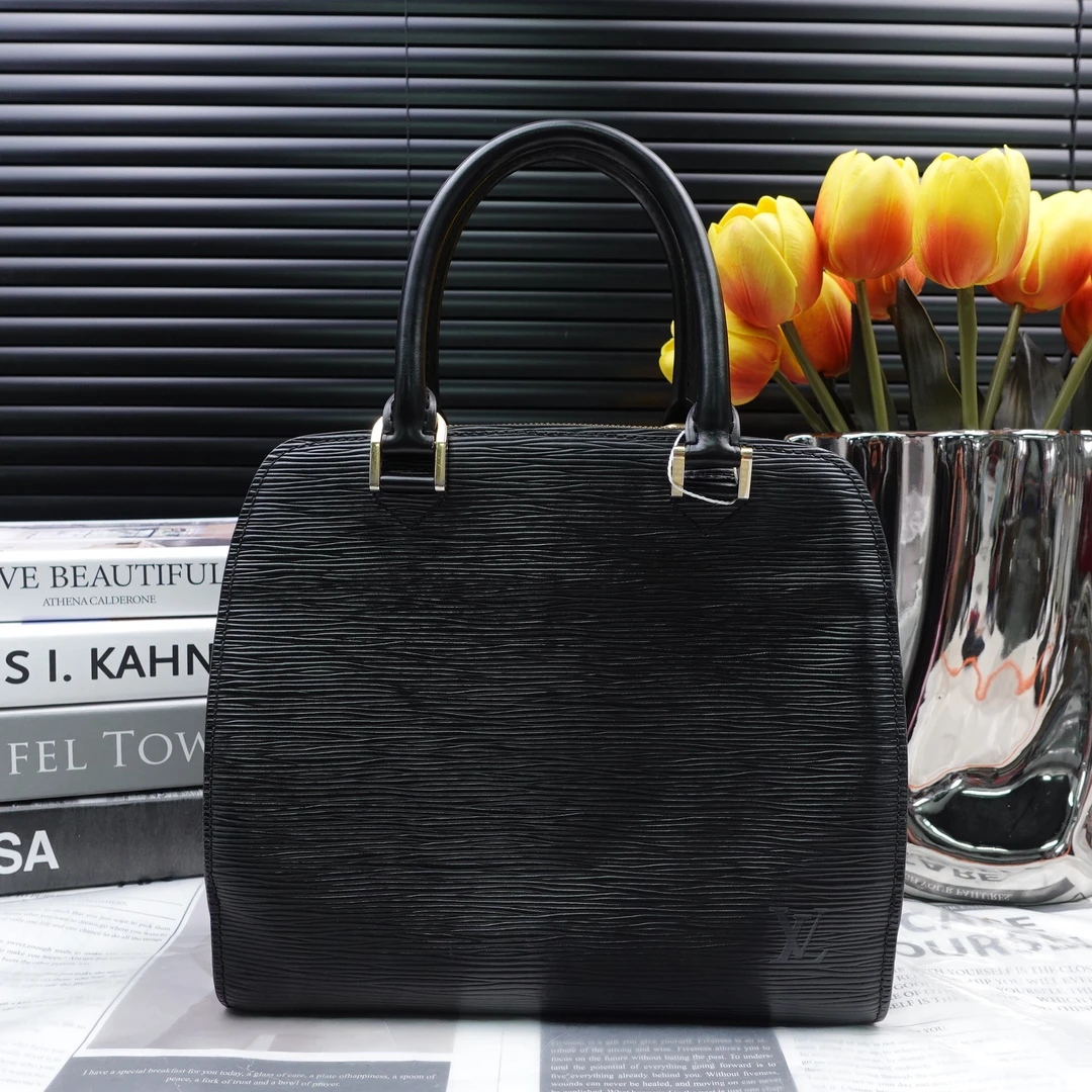 95新 LouisVuitton/路易威登 单肩包/T10259372