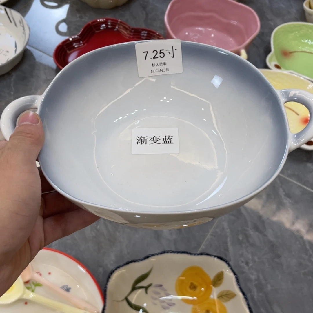 陶瓷微瑕餐具介意勿拍，满18飞！