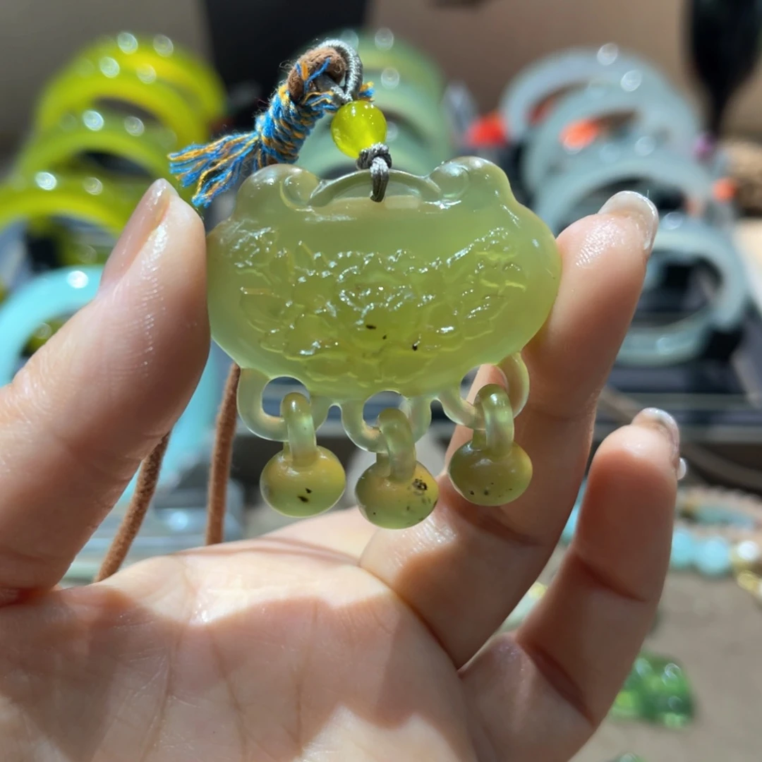 岫玉手镯未镶嵌手镯