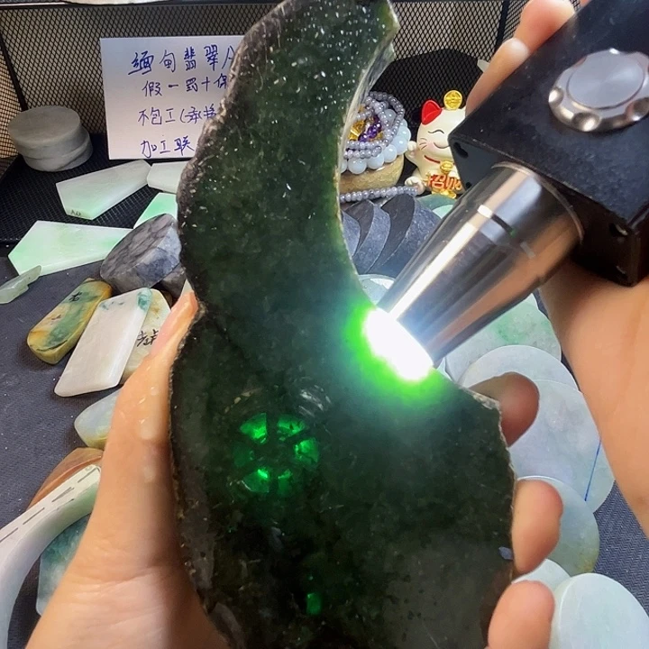 翡翠裸石缅甸翡翠