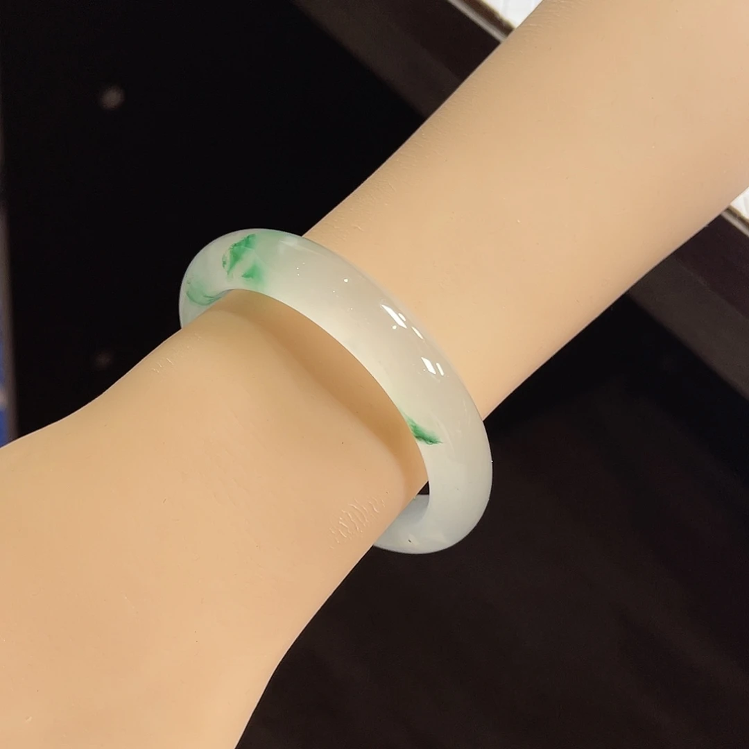 石英质玉未镶嵌手镯